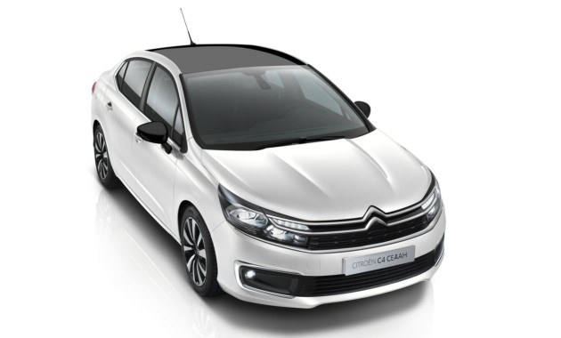 Для Citroen C4 в РФ теперь доступен пакет Black Pack