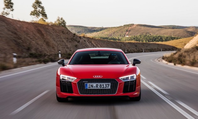 Audi везёт во Франкфурт заднеприводную версию суперкара R8. Опубликован тизер