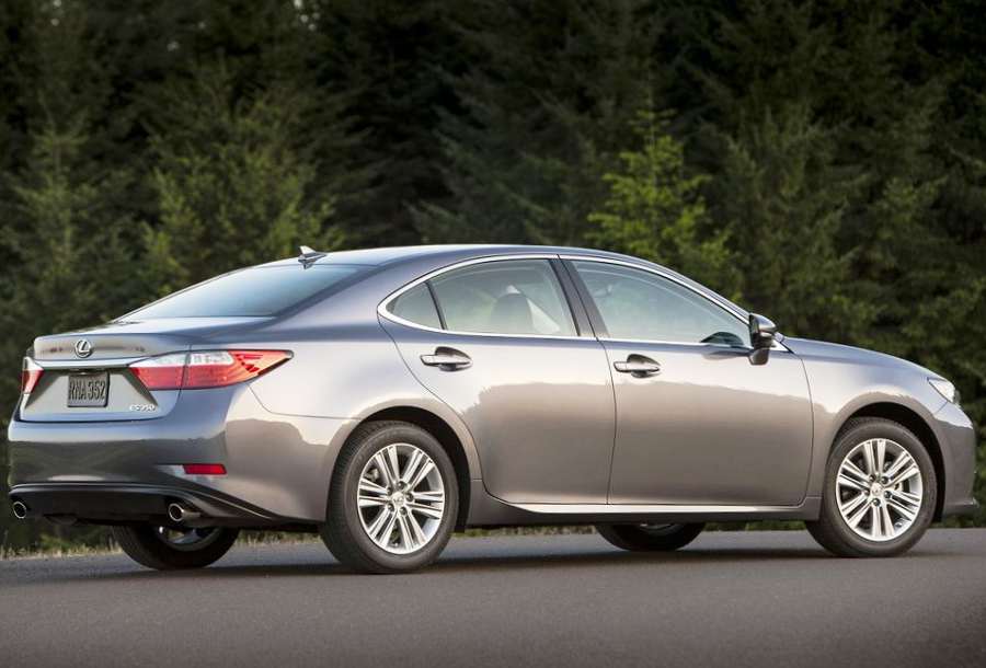 Цены на Lexus ES 2013 в России