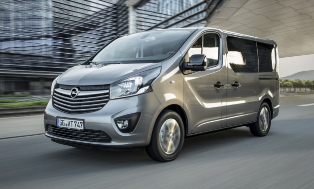 Opel назвал цены Vivaro Combi+ и Vivaro Tourer