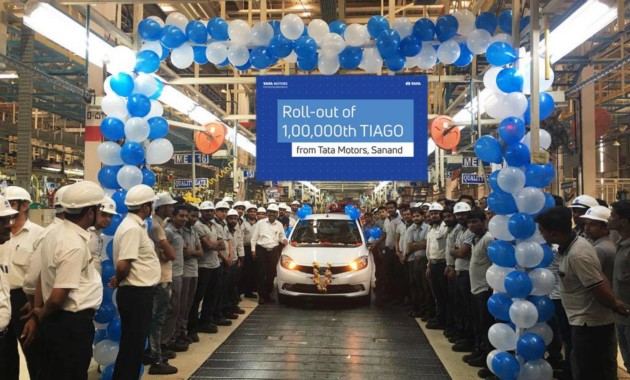 В Индии выпущен 100-тысячный хэтчбек Tata Tiago