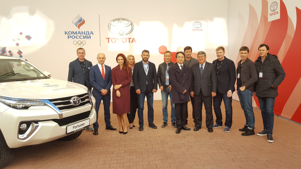 Российский офис Toyota объявил о сотрудничестве с ОКР