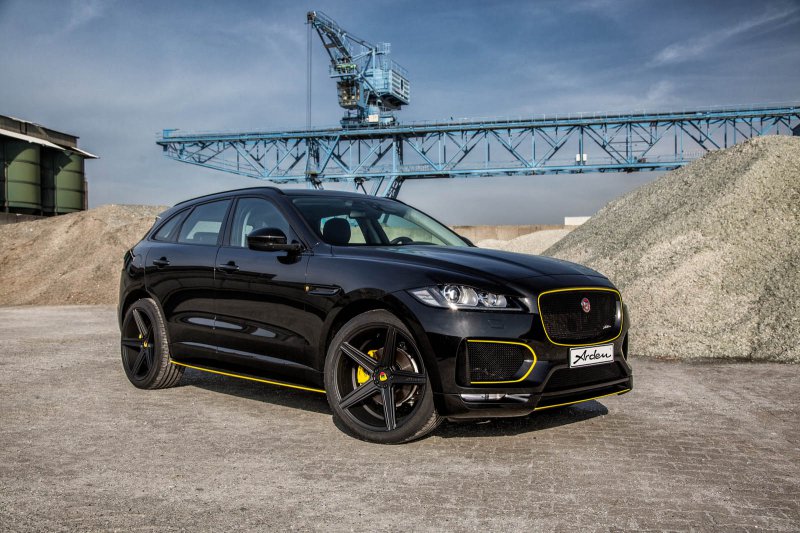 Jaguar F-Pace в тюнинг-комплекте AJ 25 от Arden