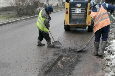 Дорожные работы продолжаются на восьми улицах и двух путепроводах в Туле