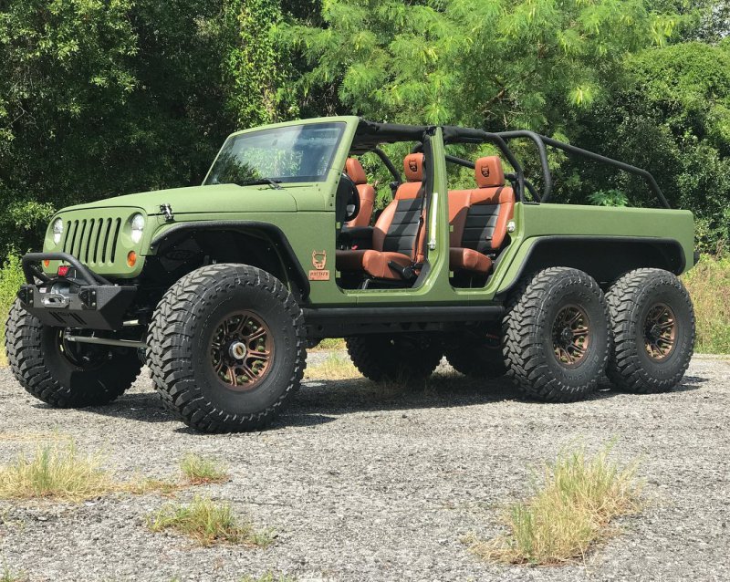 Jeep Wrangler JK 6x6 в исполнении Bruiser Conversions